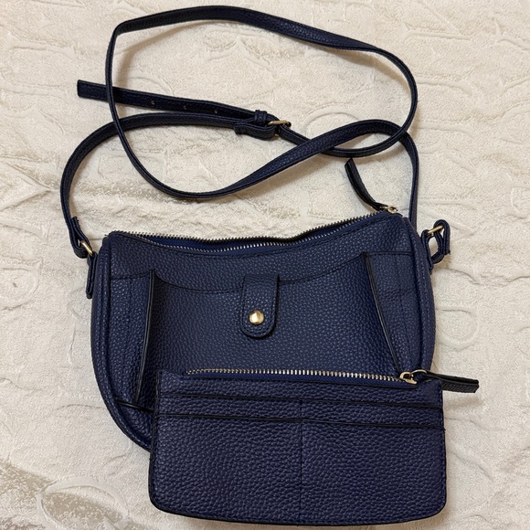 VAN HEUSEN PURSE WITH MATCHING WALLET ADJUSTABLE STRAP NAVY BLUE - Picture 2 of 8